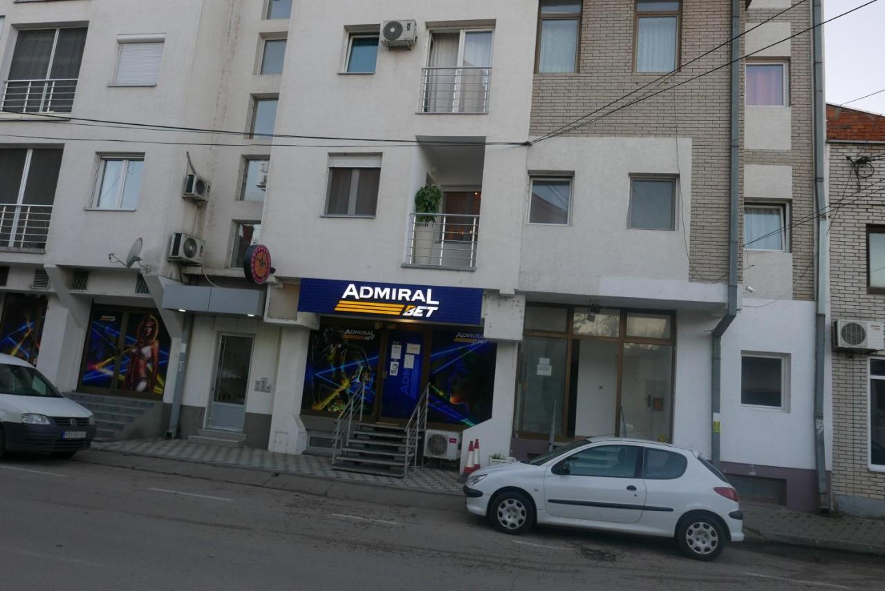 Lux Apartman D&N Svilajnac エクステリア 写真